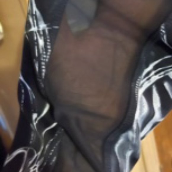 ***SOLD***NWOT, Yilaikeni Workout Gear - Picture 7 of 7